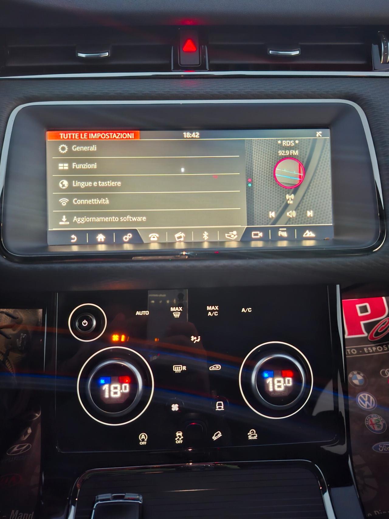 L. R. RANGE ROVER EVOQUE*R-DYNAMIC*TOTAL BLACK*LED*