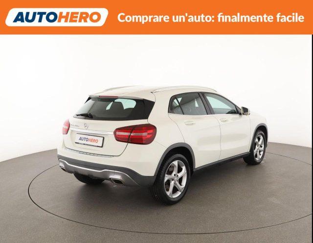 MERCEDES-BENZ GLA 200 d Automatic Sport
