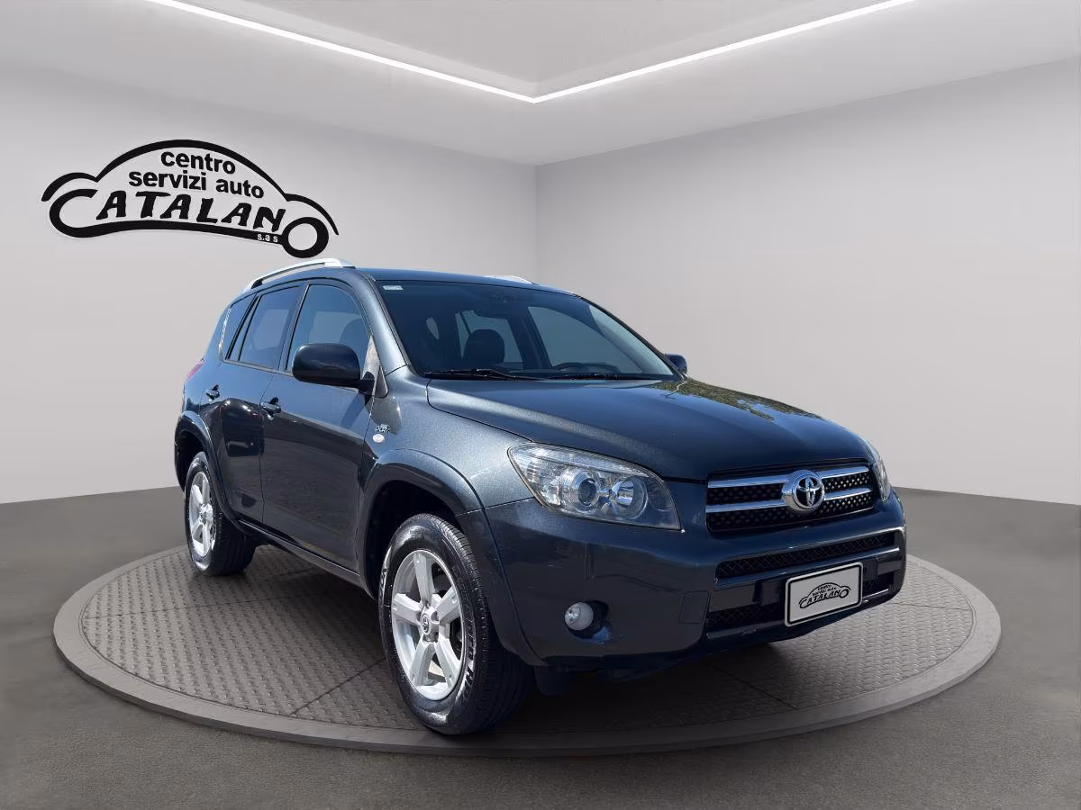 TOYOTA - RAV4 - 2.2 D-Cat 177CV Luxury pelle
