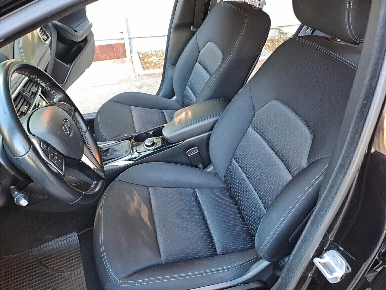 Infiniti Q30 1.5 diesel Premium