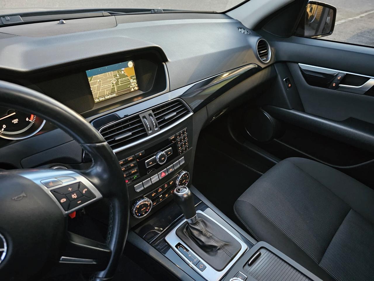 Mercedes-benz C 200 CDI 136cv*Look C63 AMG*Navi*Bi-Xeno*18*