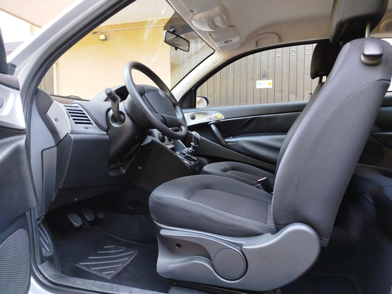 Lancia Ypsilon 1.2 BENZINA 60cv / 35.900km
