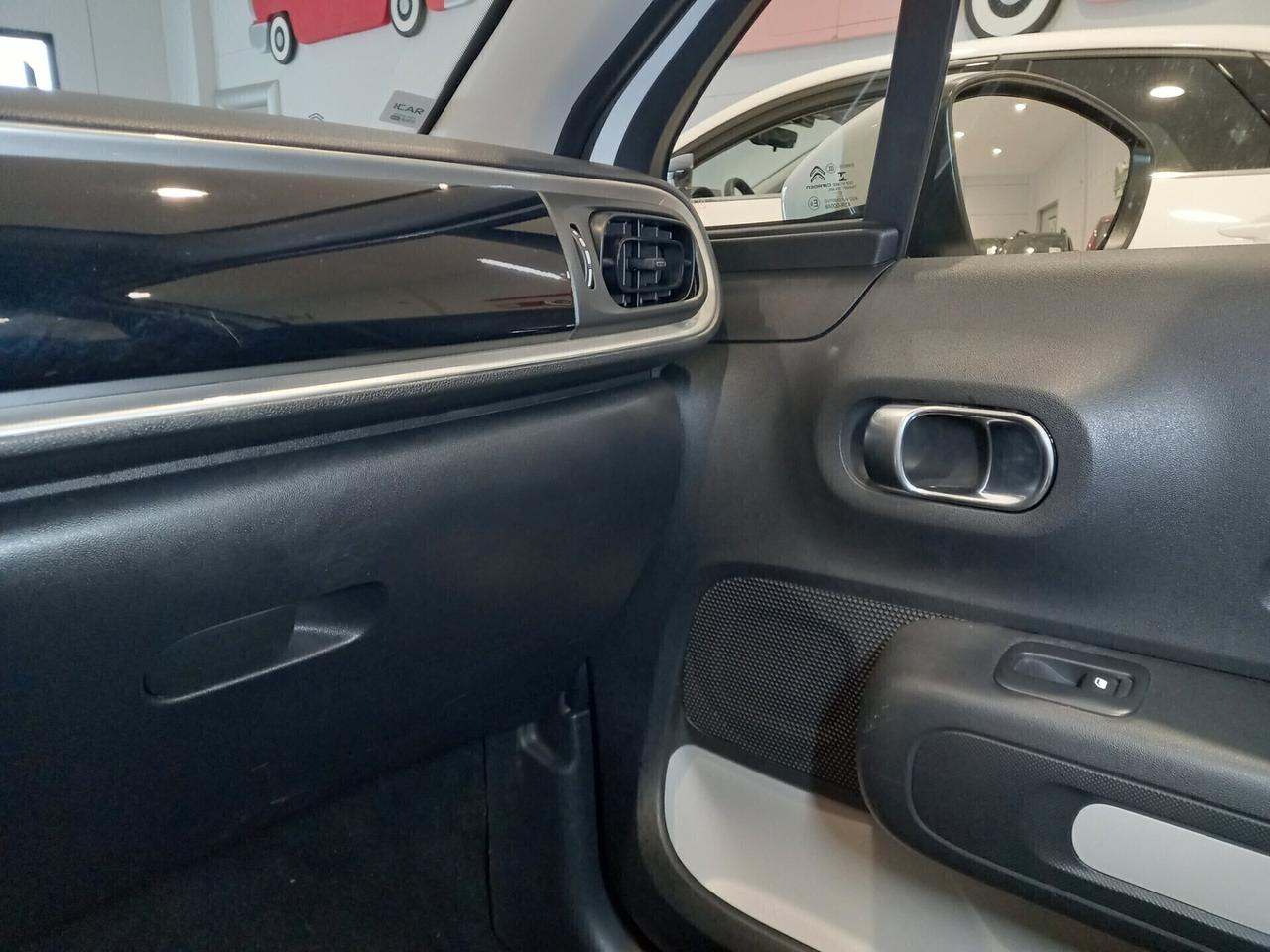 Citroen C3 1.2 83 hp 43.000 KM