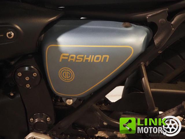 TRIUMPH Legend TT 900 *UNICA*