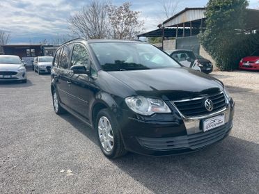 Volkswagen Touran 2.0 TDI DPF Highline 7 posti