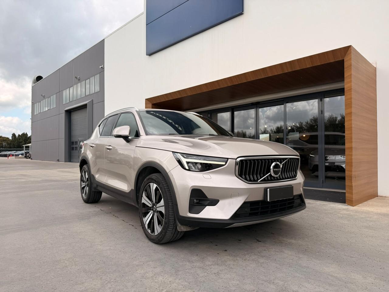 Volvo XC40 T4 Recharge Plug-in Hybrid automatico Core N1