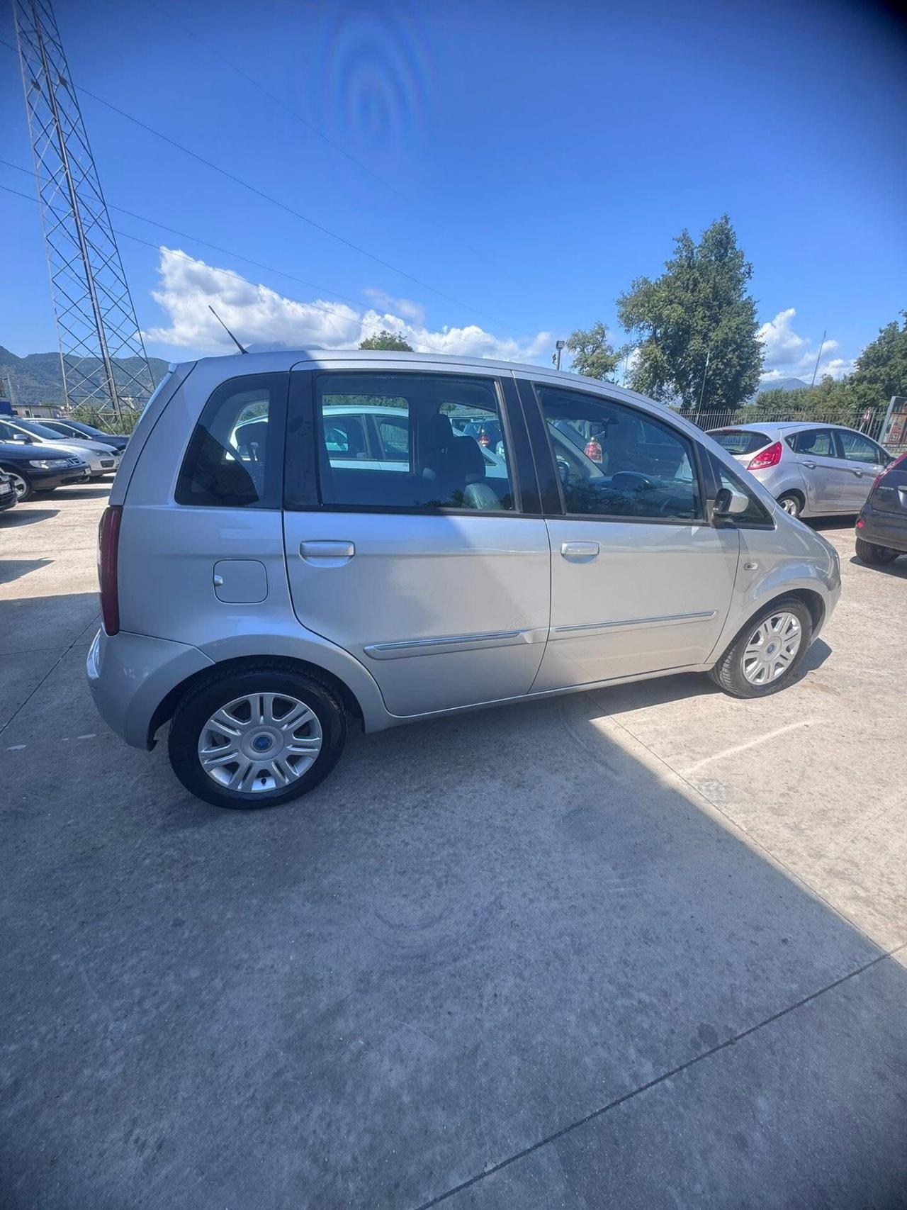 Fiat Idea 1.9 Multijet Emotion