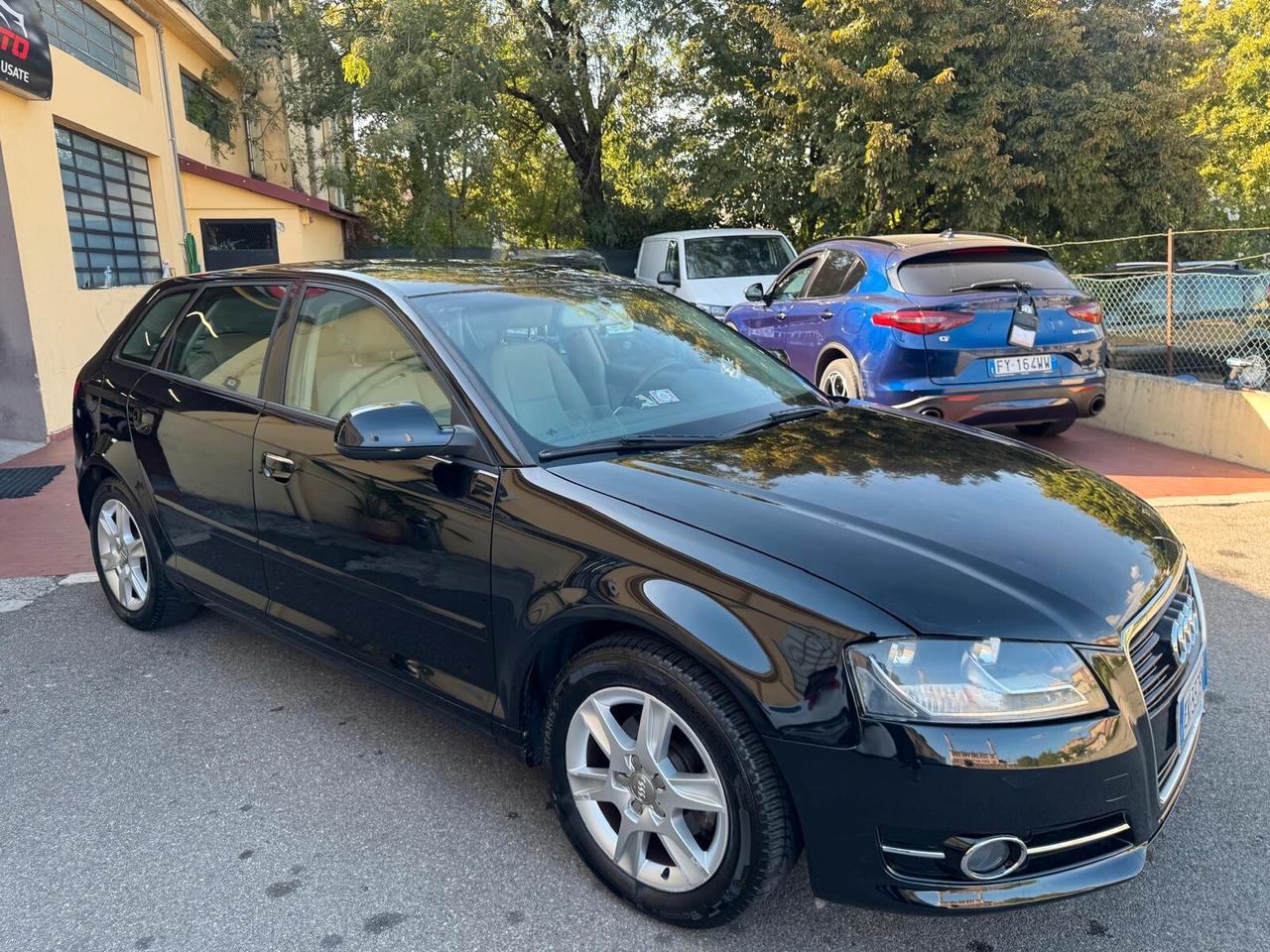 Audi A3 Anno 2011 1.6 Diesel 90 CV CINGHIA FATTA