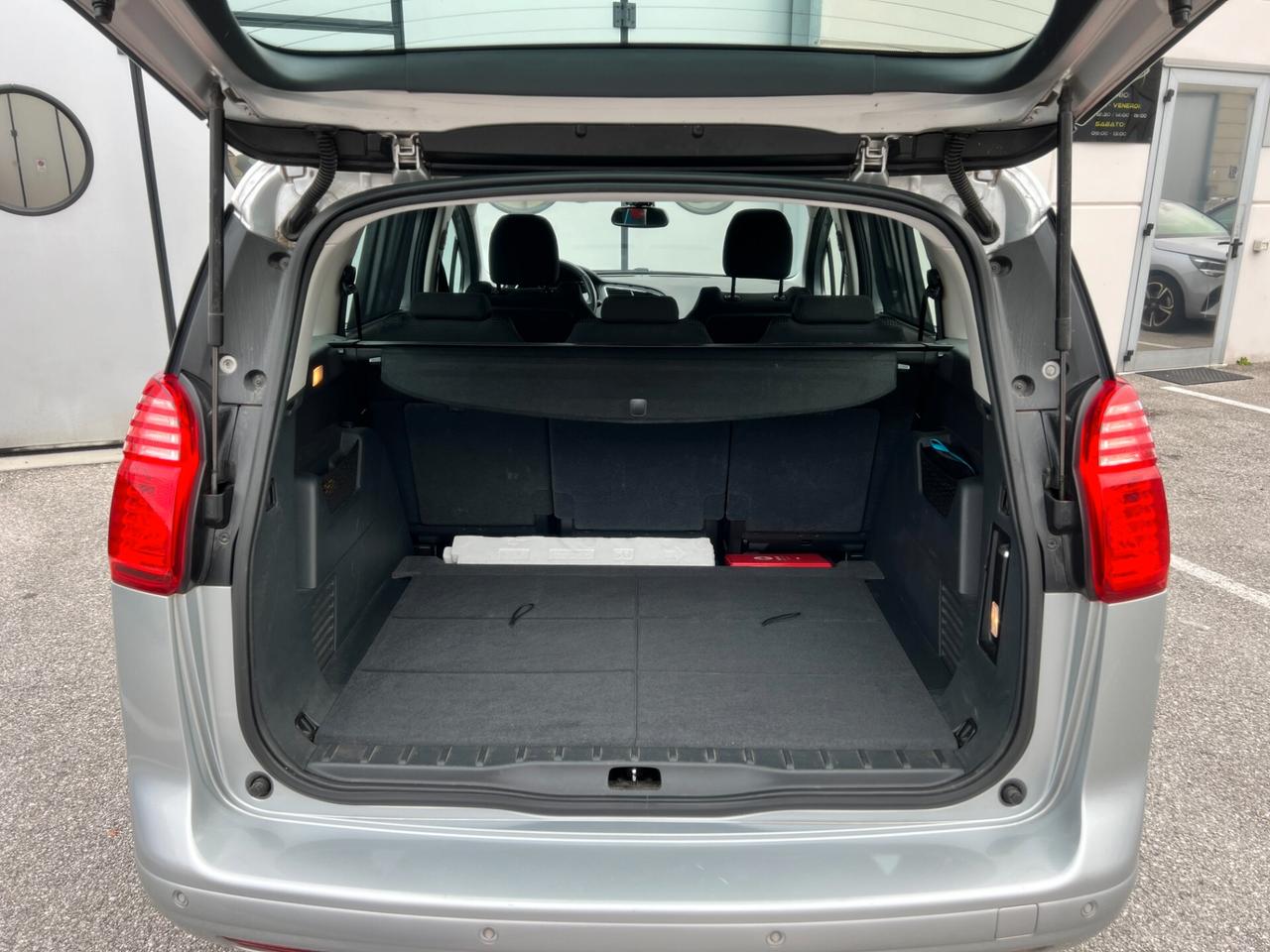 Peugeot 5008 1.6 HDi 112CV Business