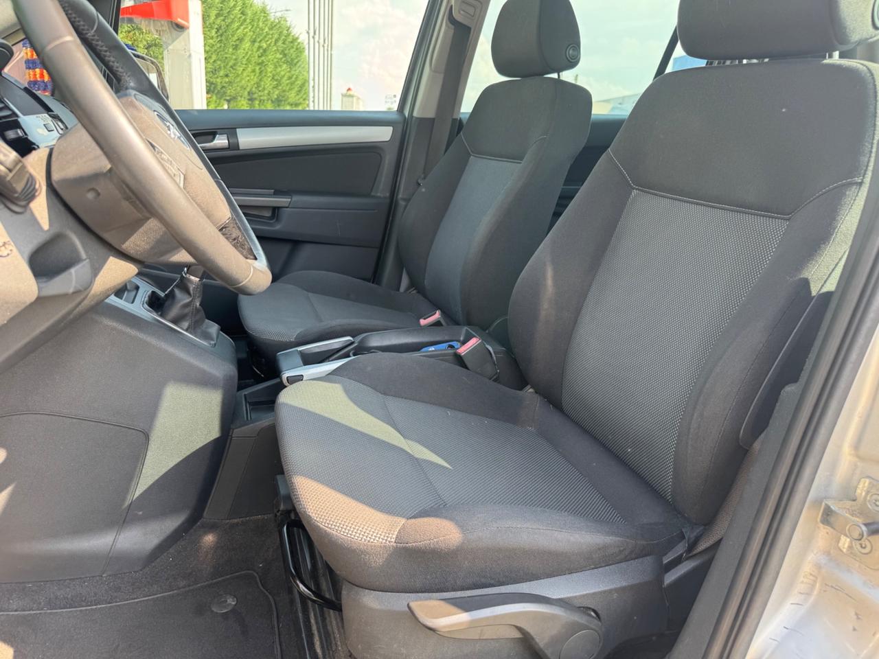 Opel Zafira 1.8 16V GPL-TECH Cosmo