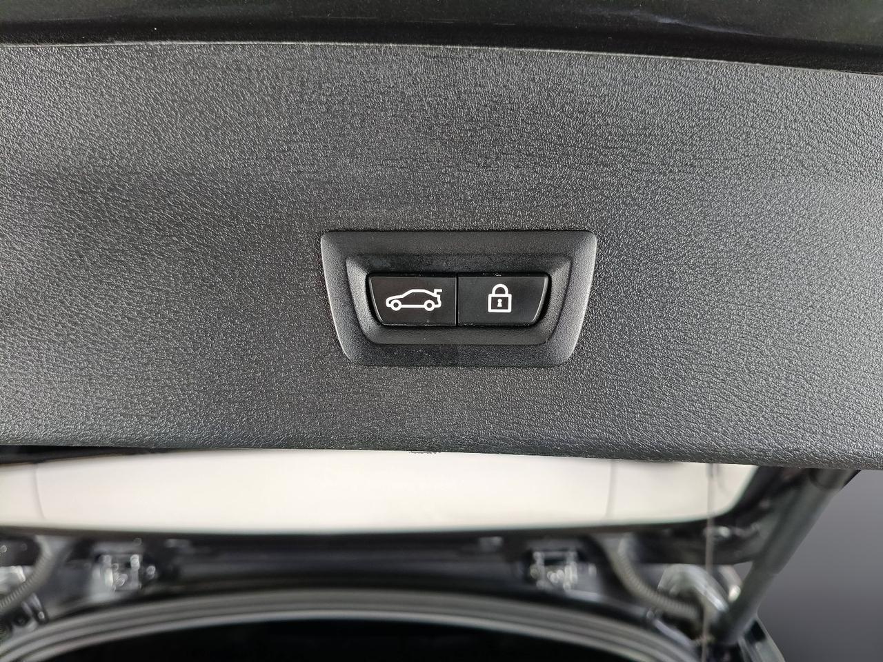 BMW X1 F48 2019 - X1 sdrive18d xLine auto