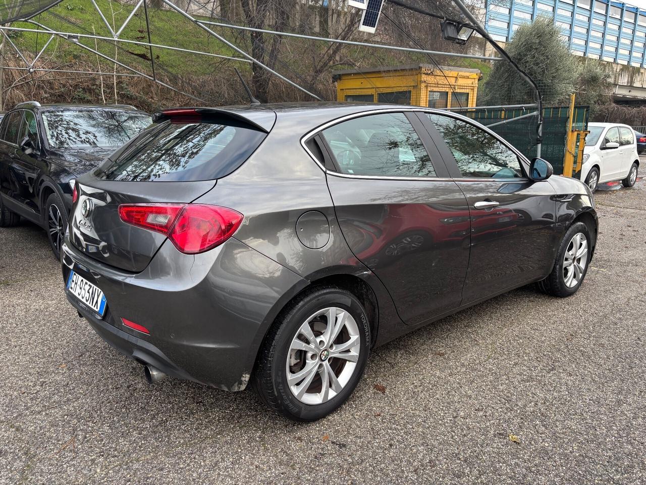 Alfa Romeo Giulietta 2.0 JTDm-2 140 CV Distinctive