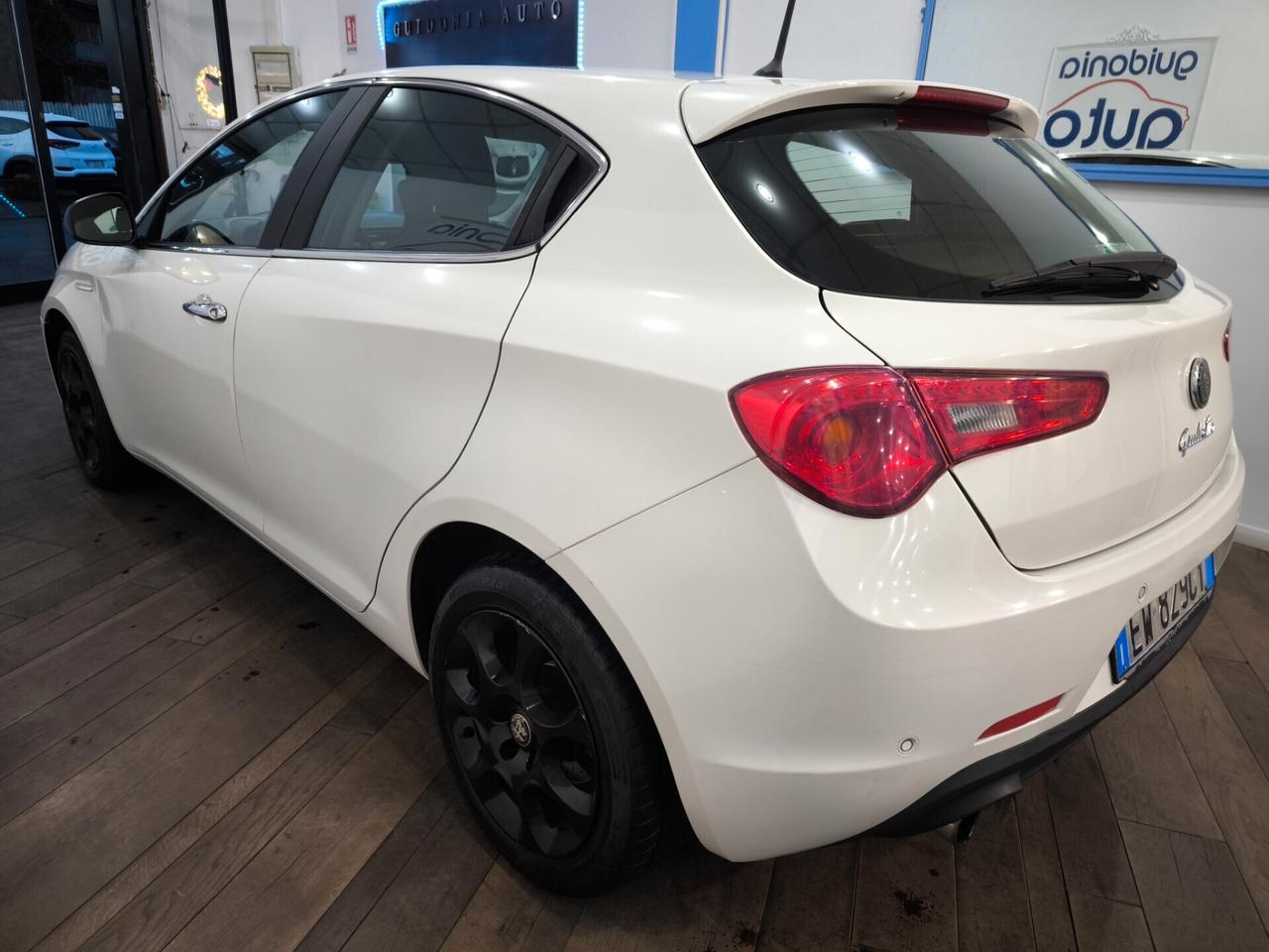 Alfa Romeo Giulietta 1.6 JTDm-2 105 CV Distinctive