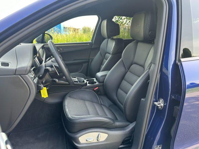 PORSCHE Macan 2.0 T