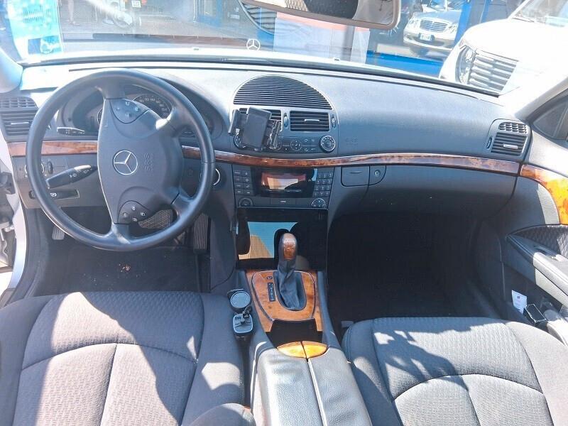 Mercedes-benz E 270 CDI cat Elegance