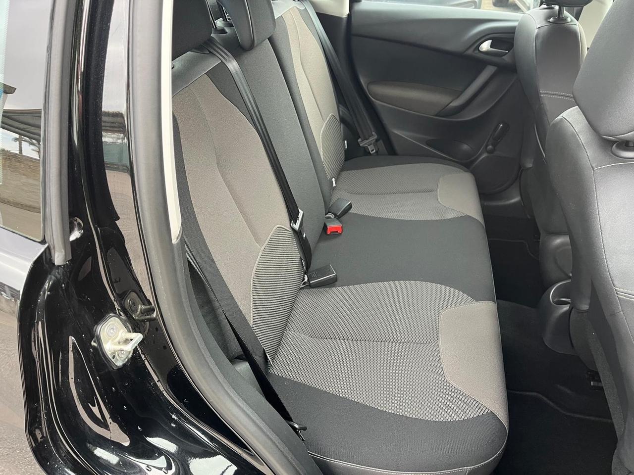 Citroën C3-1.2 benz-full opt-km 80000-2014