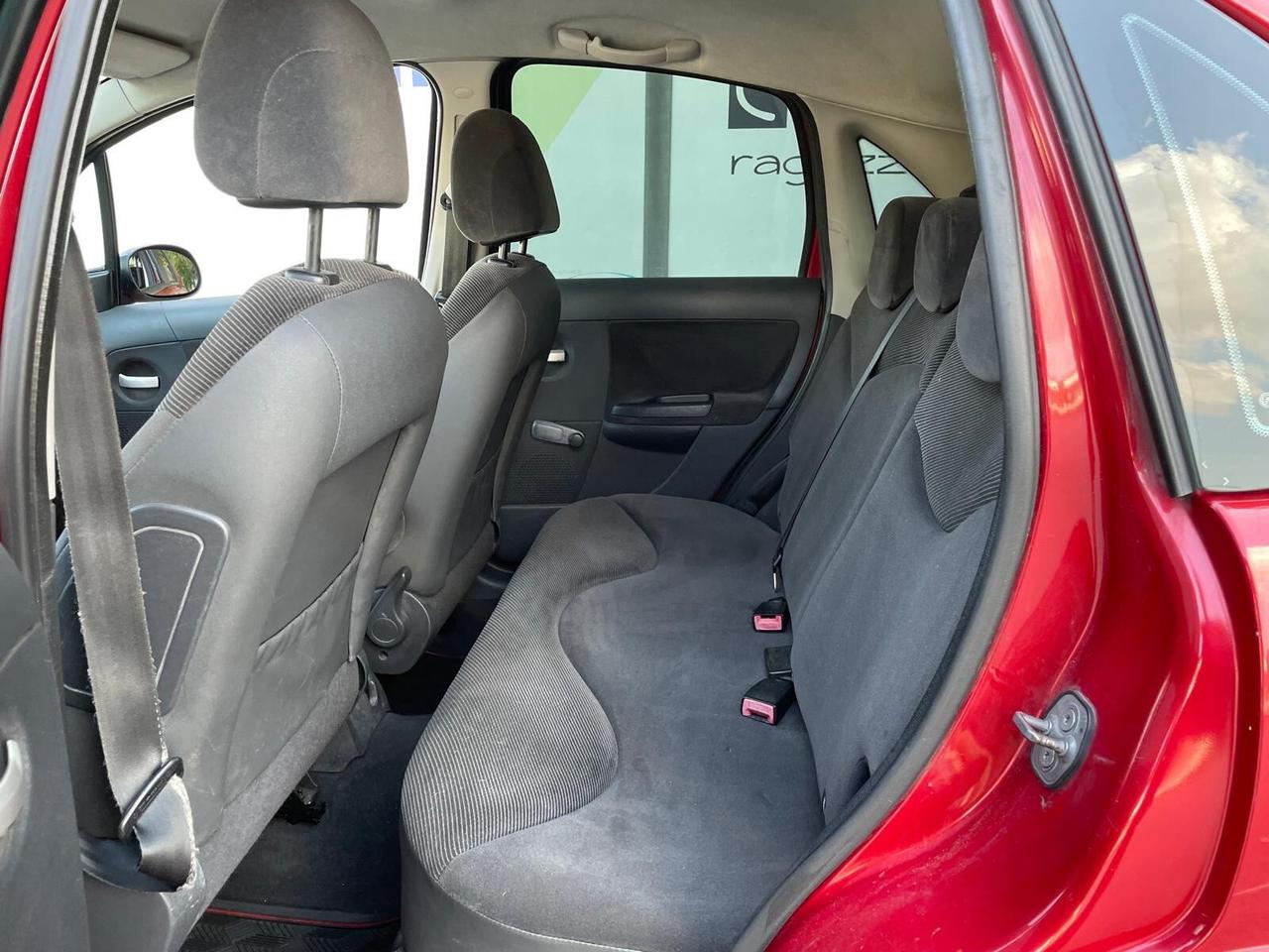 Citroen C3 Restayling 1.1benz/GPL Style Full 115milaKM