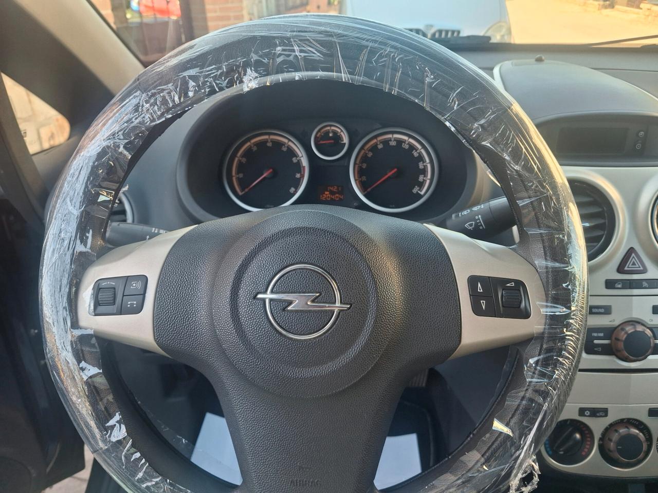 Opel Corsa 1.2 5 porte Enjoy Neopatentati