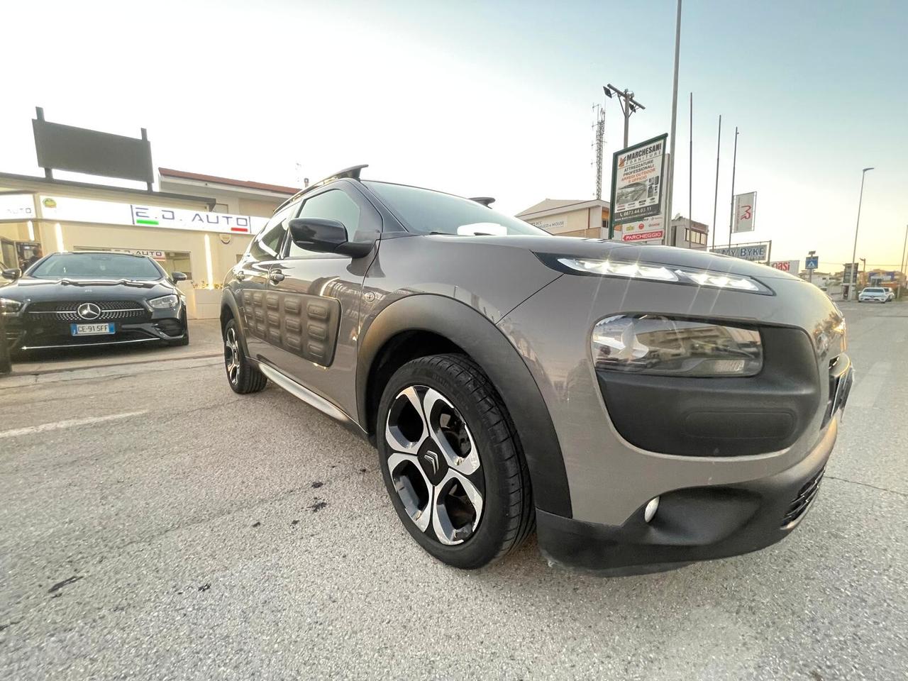 Citroen C4 Cactus BlueHDi 100 S&S ETG6 Shine