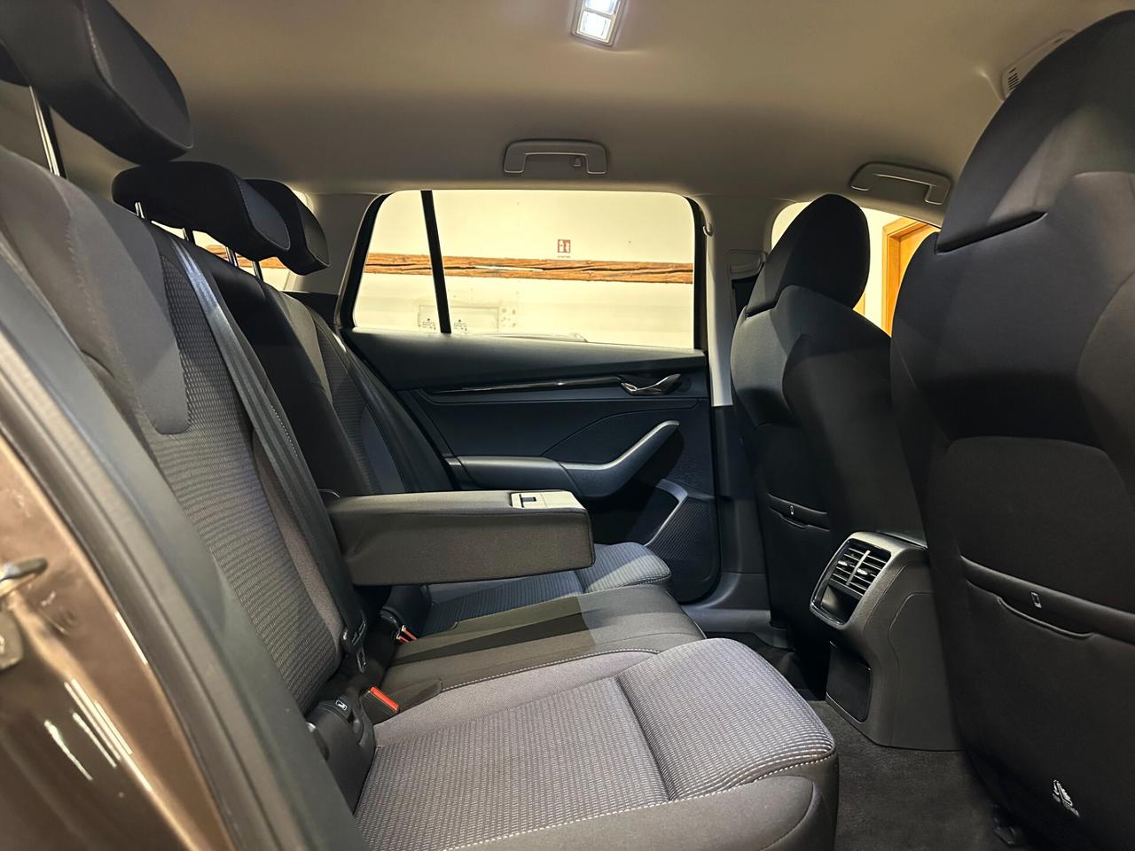 Skoda Octavia WAGON AMBITION 2.0 TDI DSG *CARPLAY*NAVI