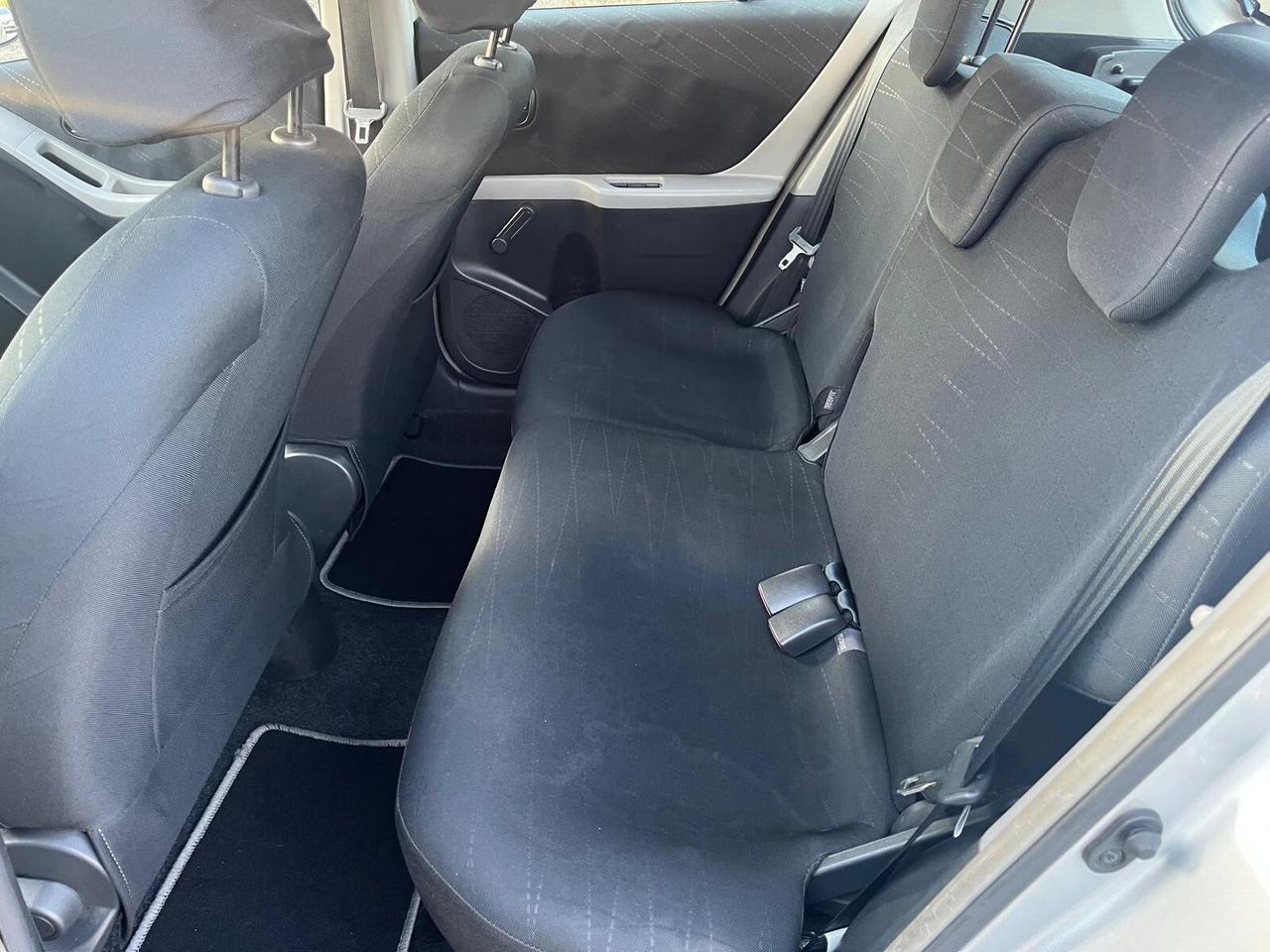 Toyota Yaris 1.0 5 porte