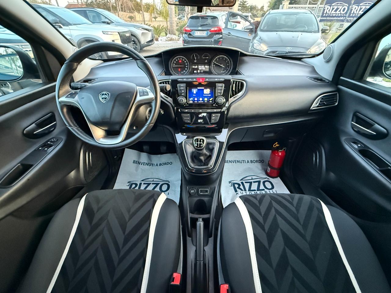 Lancia Ypsilon 1.2 69CV 5 porte Elefantino 68000km