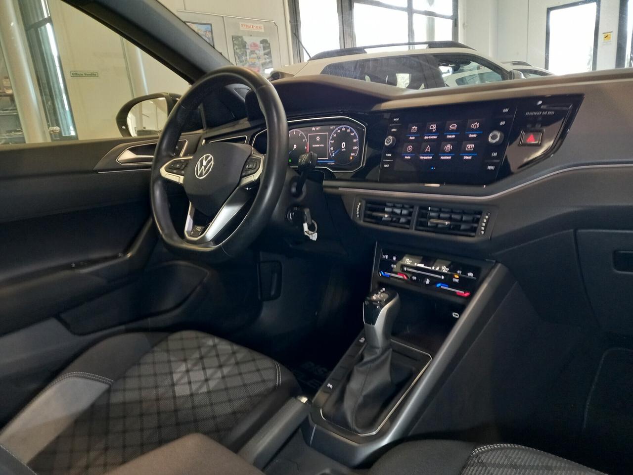 Volkswagen Taigo TSI 110 CV DSG R-Line