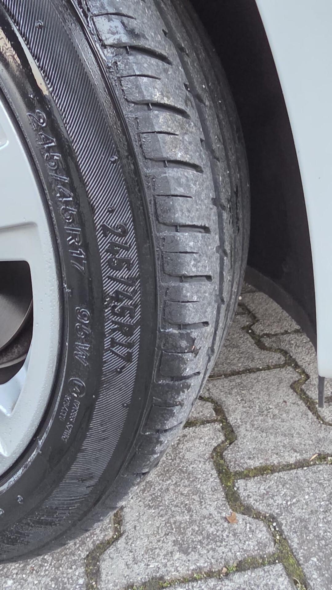 Audi A4 2.0 TDI 143CV Gancio Traino Xeno Euro5