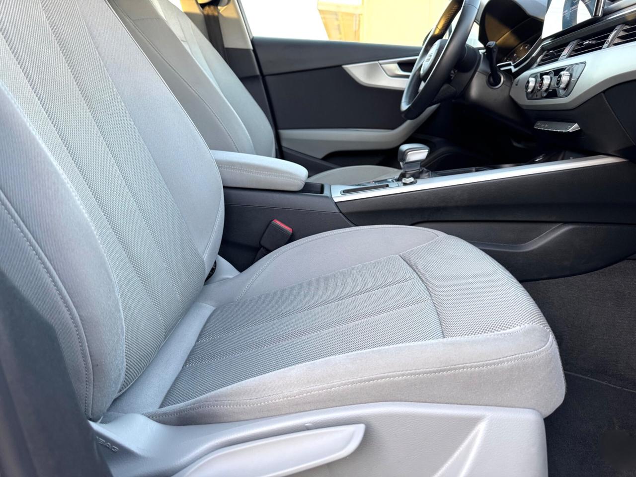 AUDI A4 2.0 Tdi Avant S-Tronic - Led 18