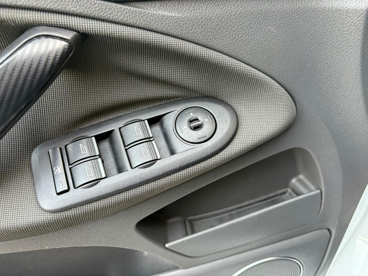 Ford Kuga 2.0 TDCi 140 CV 2WD Titanium DPF