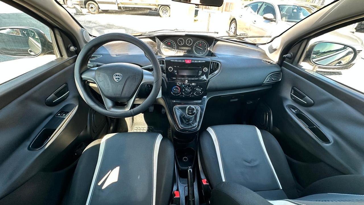 Lancia Ypsilon 1.2 69 CV 5 porte GPL Ecochic Silver UNICO PROPRIETARIO KM CERTIFICATI