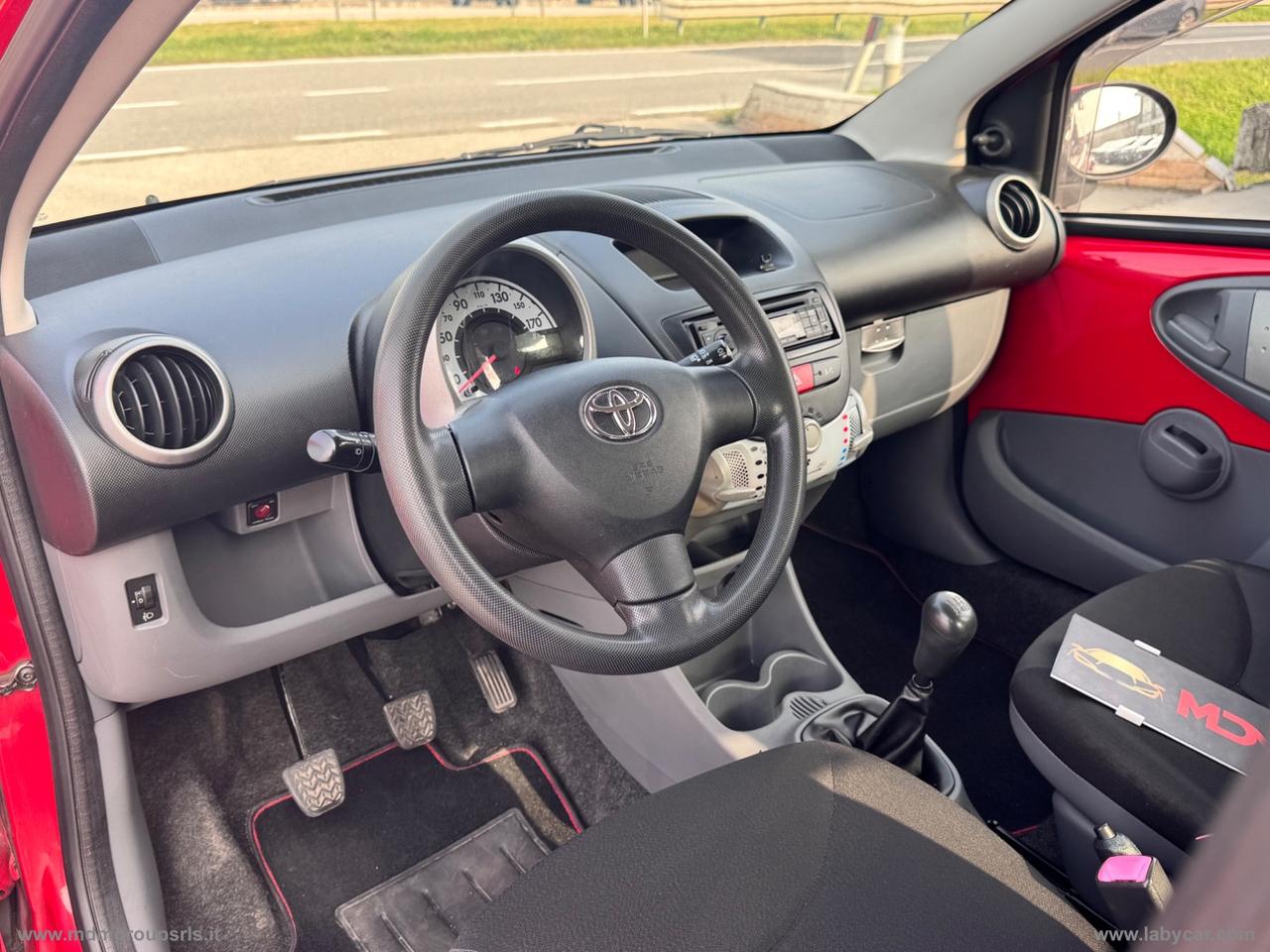 TOYOTA Aygo 1.0 VVT-i 5p. Sol