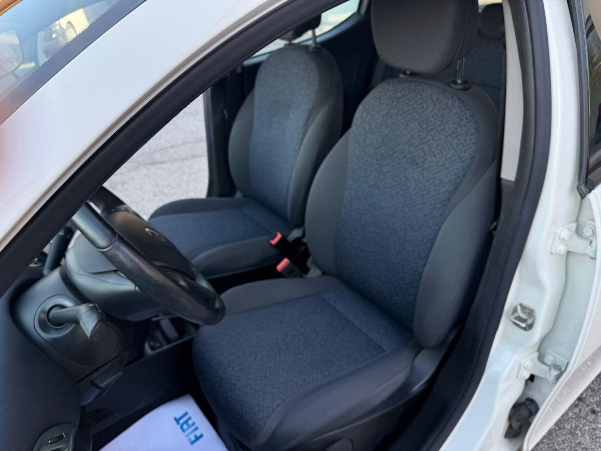 LANCIA - Ypsilon - 1.0 FireFly 5p. S&S Hybrid GOLD