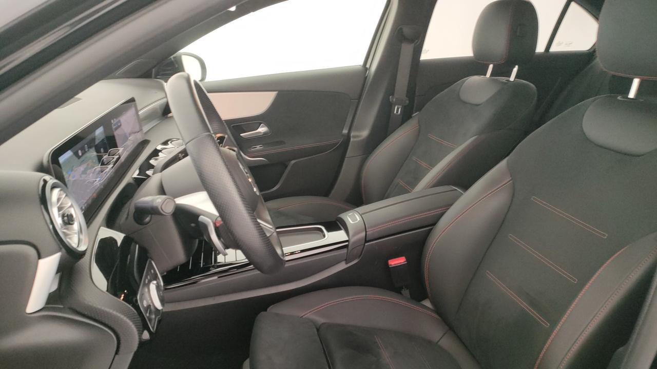 Mercedes-Benz A 180 d AMG Line Premium auto