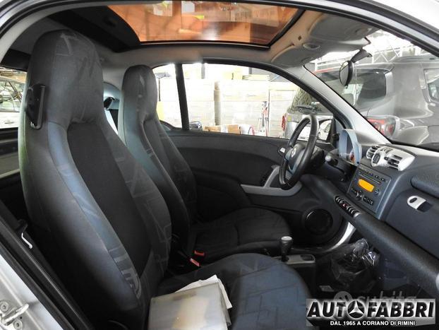 SMART - Fortwo - 1000 52 kW MHD coupé passion