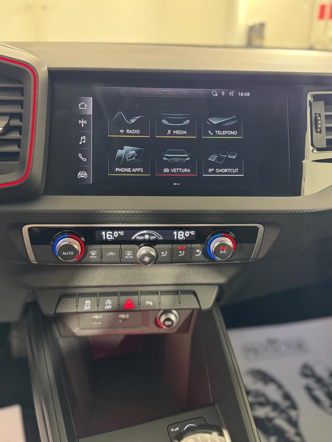 Audi A1 citycarver Admired