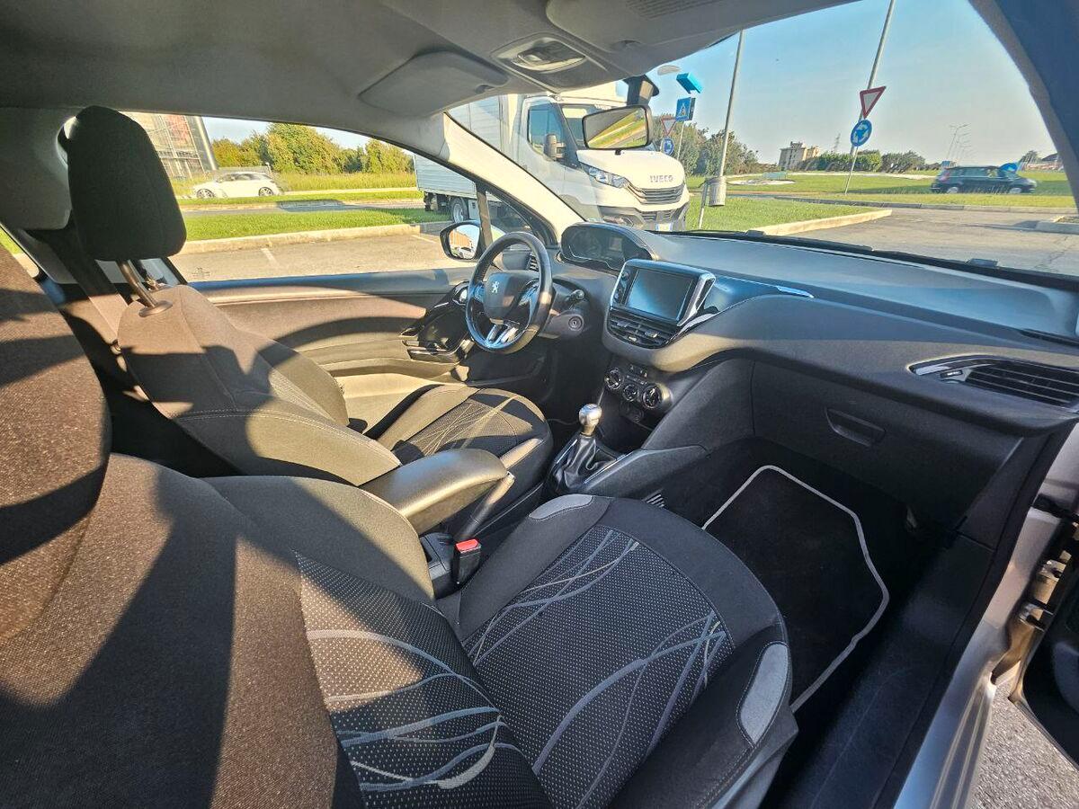 Peugeot 208 1.2 PT (vti) 12v Active 3p