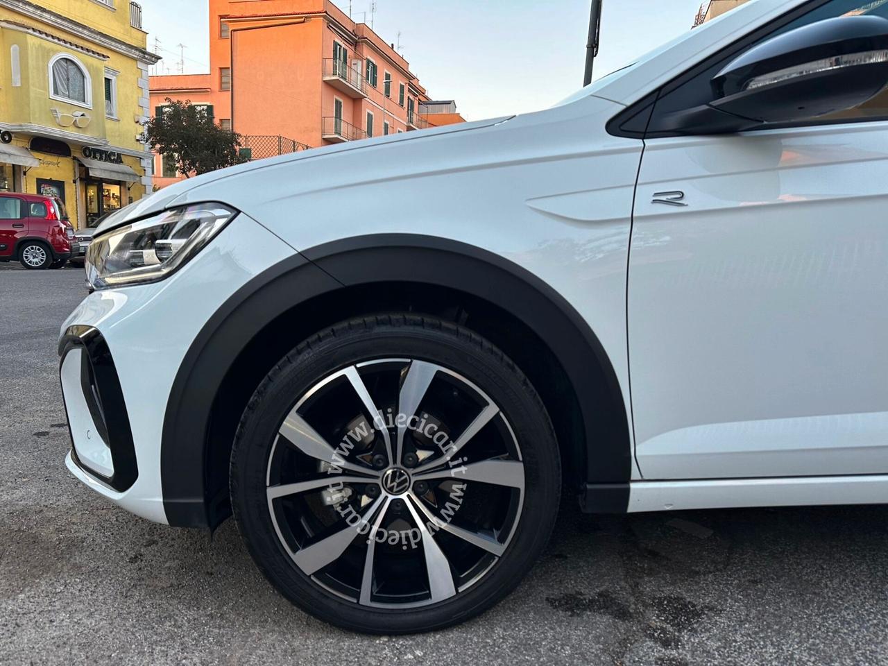 Volkswagen Taigo 1.0 TSI 115 CV DSG R-Line Plus TETTO MATRIX KEY-LESS