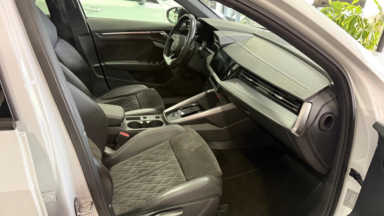 AUDI A3 SPORTBACK S LINE TETTO APRIBILE