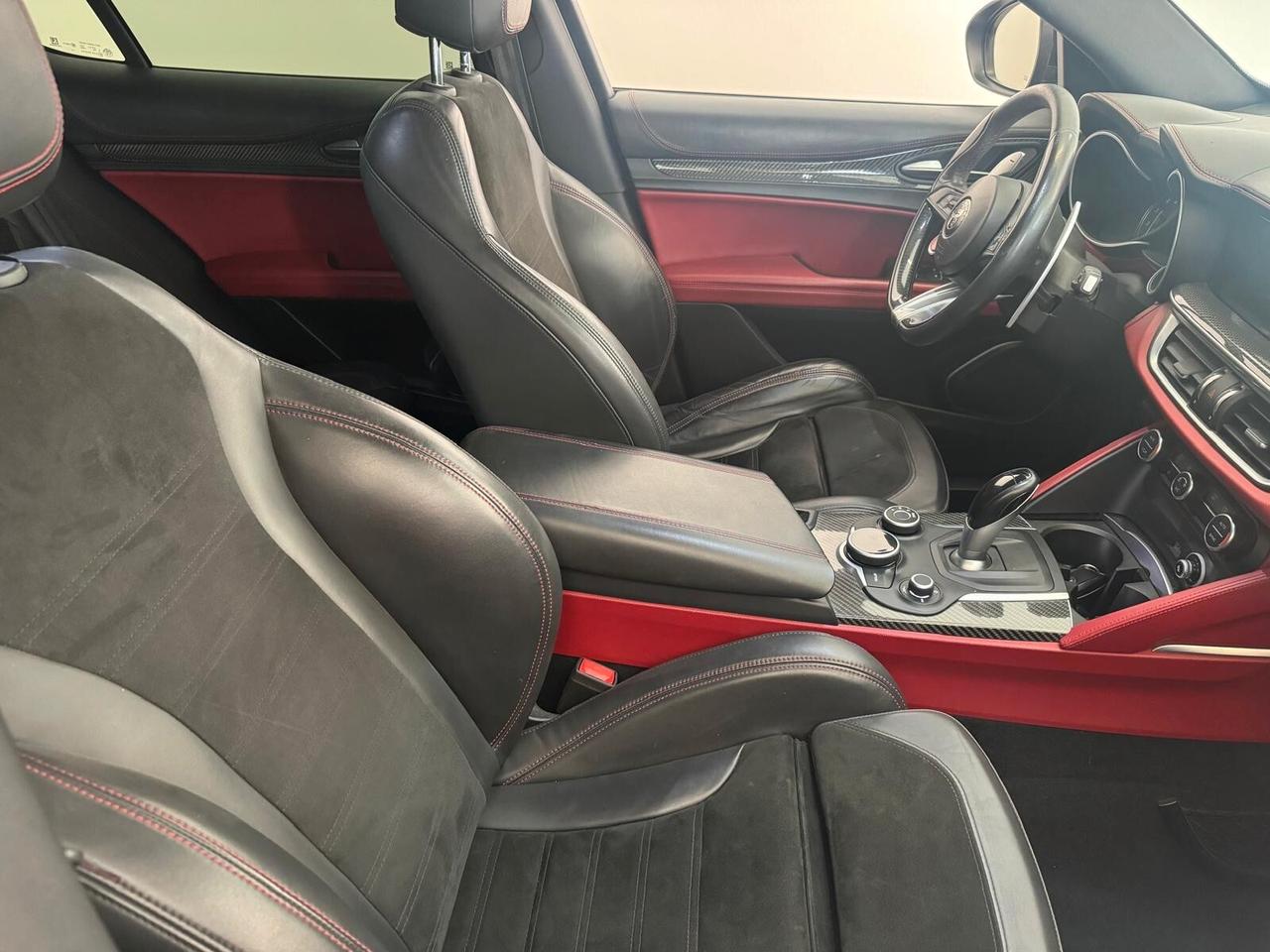 Alfa Romeo Stelvio 2.9 Bi-Turbo V6 510 CV AT8 Quadrifoglio