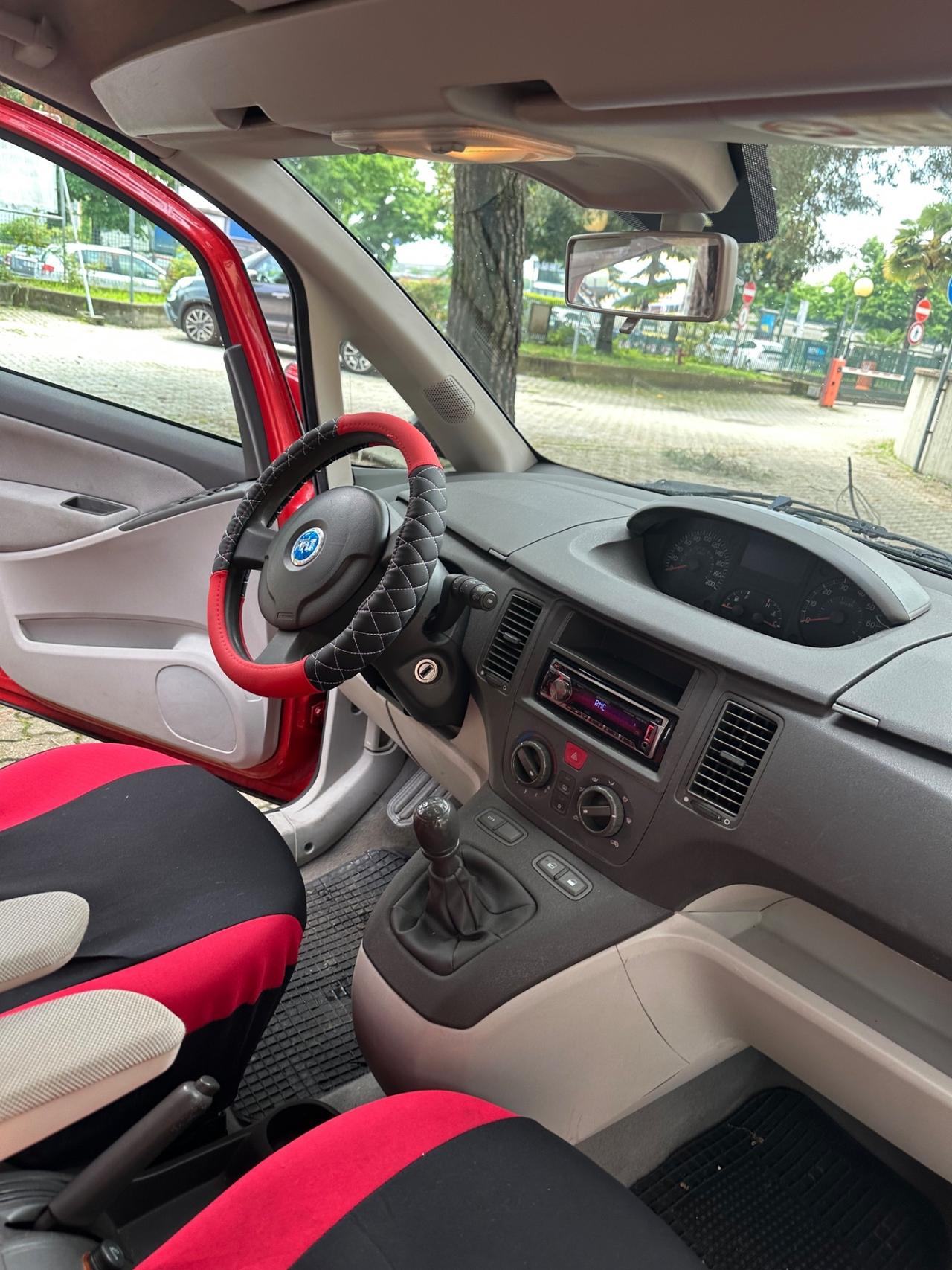 Fiat Idea 1.4 16V Emotion