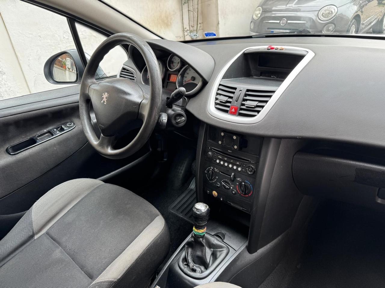 PEUGEOT 207 1.4 8V 75CV 5p. Energie