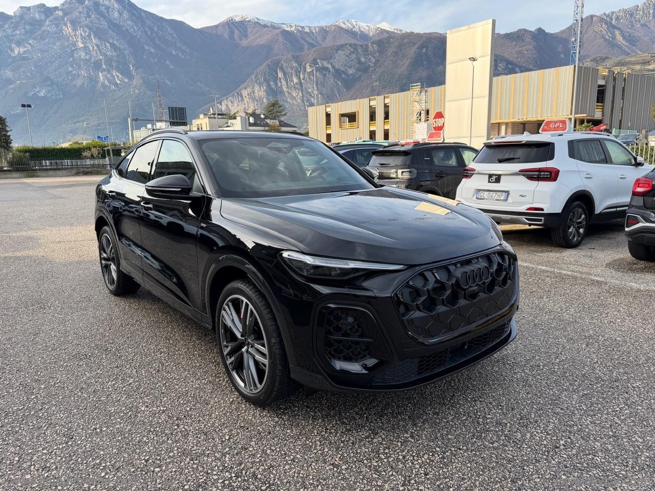 AUDI Q5 SPB TDi S tronic quattro S line ed. SLINE INTERNO ED ESTERNO + TETTO ELET. + TERZO SCHERMO