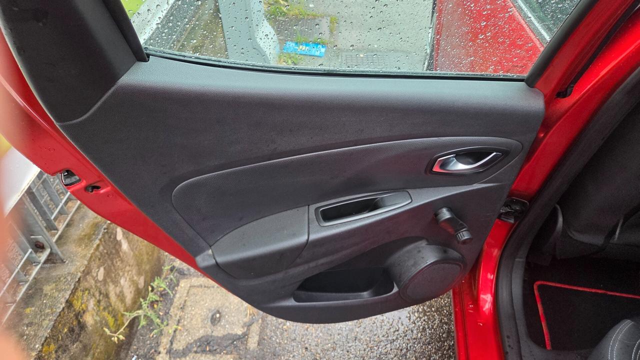 Renault Clio 1.2 75CV 5 porte Intens unico proprietario