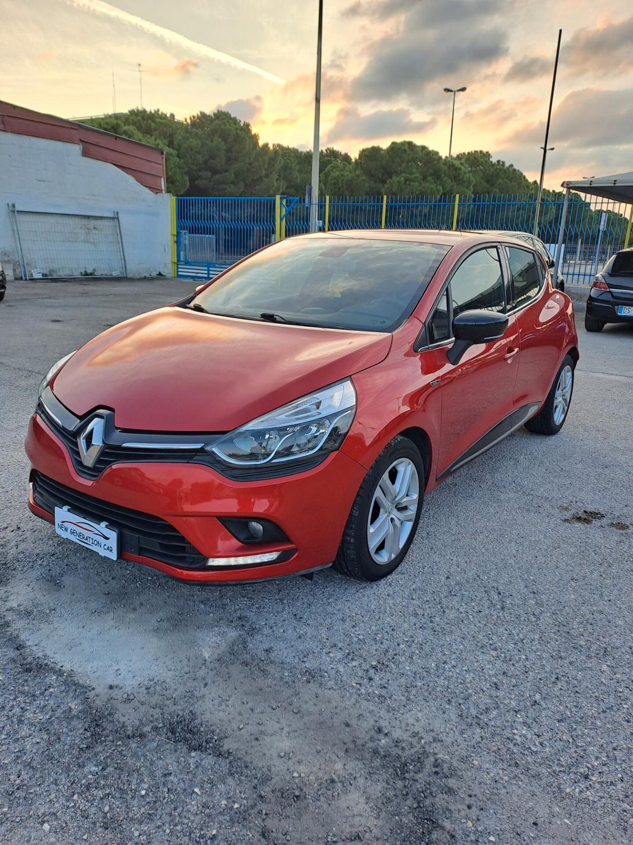 Renault Clio dCi 8V 75 CV 5 porte Duel2