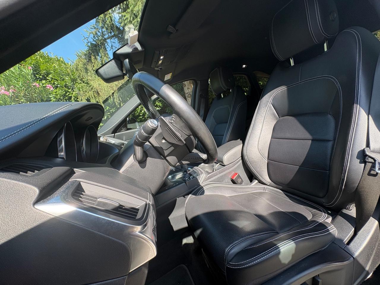 Jaguar E-Pace 2.0 R-Dynamic SE awd 200cv auto(unicoprop.)