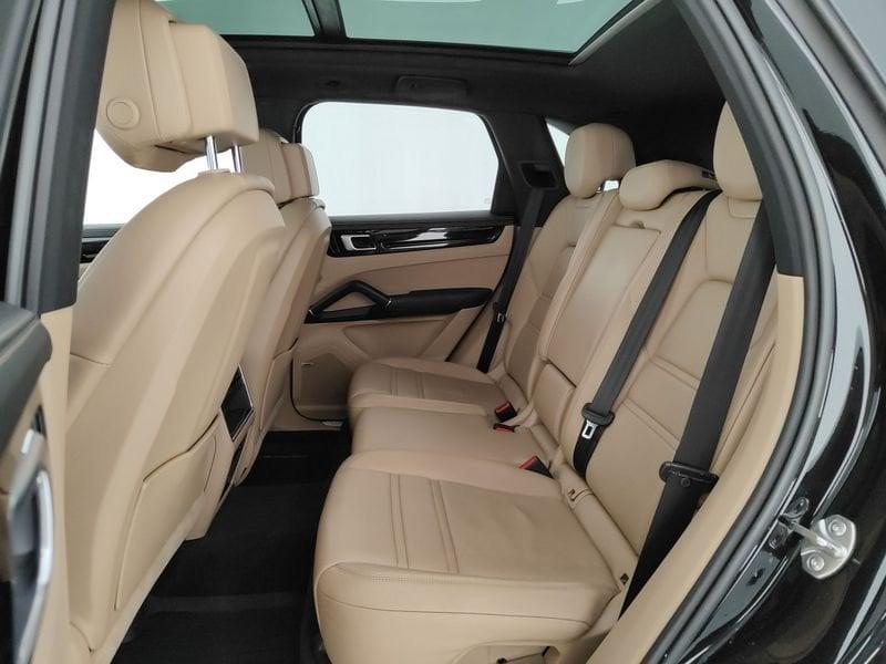 Porsche Cayenne 3.0 V6