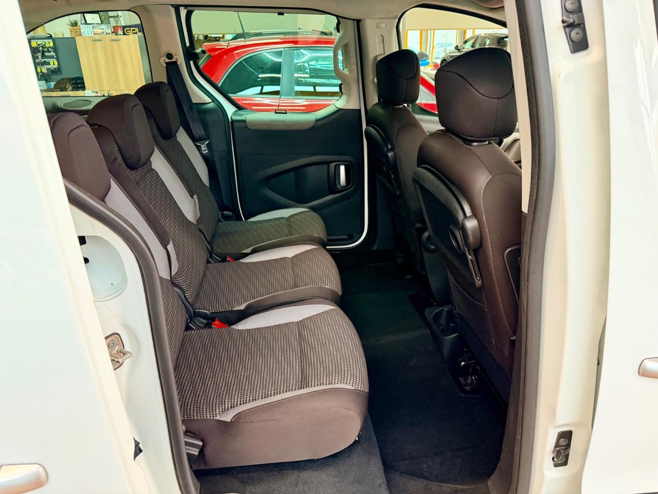 Peugeot Partner Tepee 1.6HDi 112CV Gancio Tr