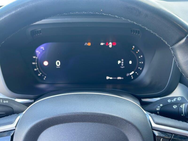 Volvo XC60 B4 D AWD automatico Plus Dark