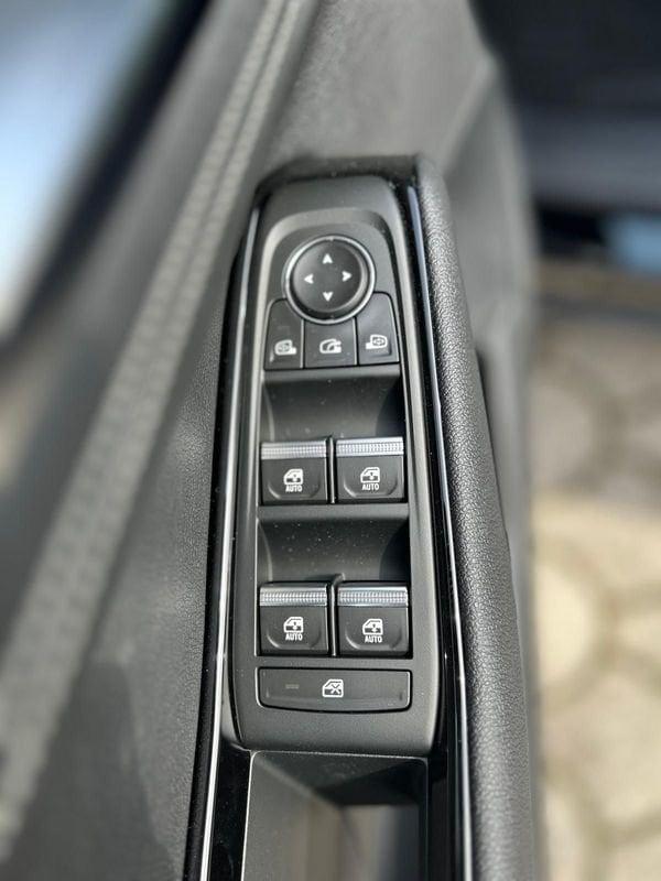 Renault Austral techno full hybrid E-Tech 200cv